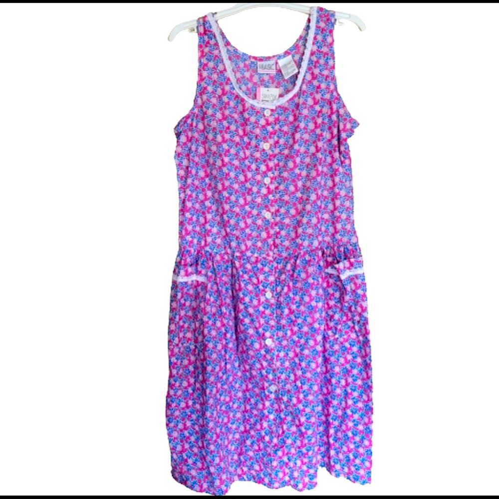 VTG Simply Basic sleeveless pocketed floral dress